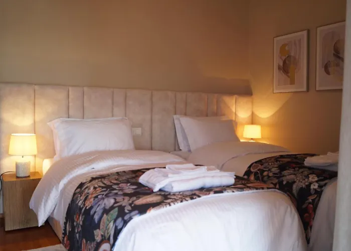 Daphne Luxury Apartment