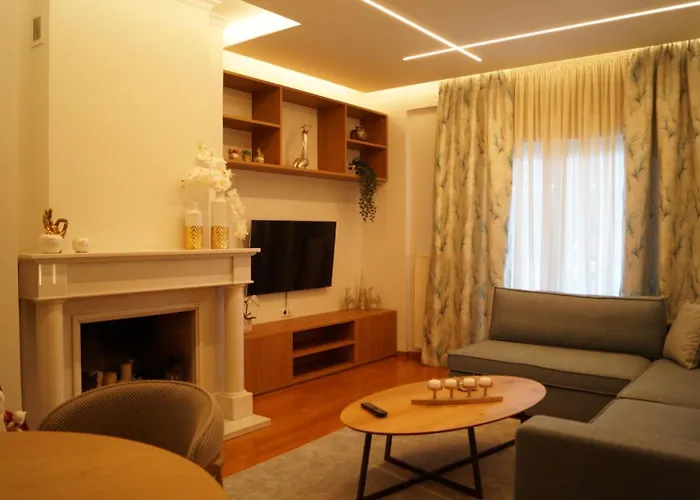 Daphne Luxury Apartment