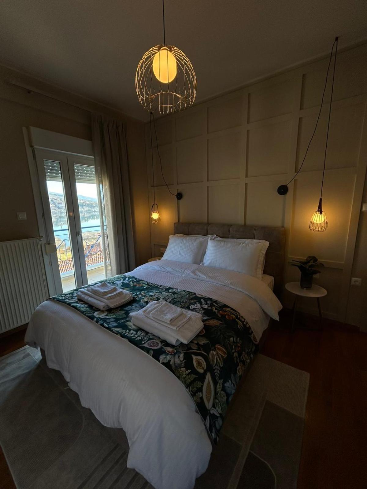 Daphne Luxury Apartment Kastoria